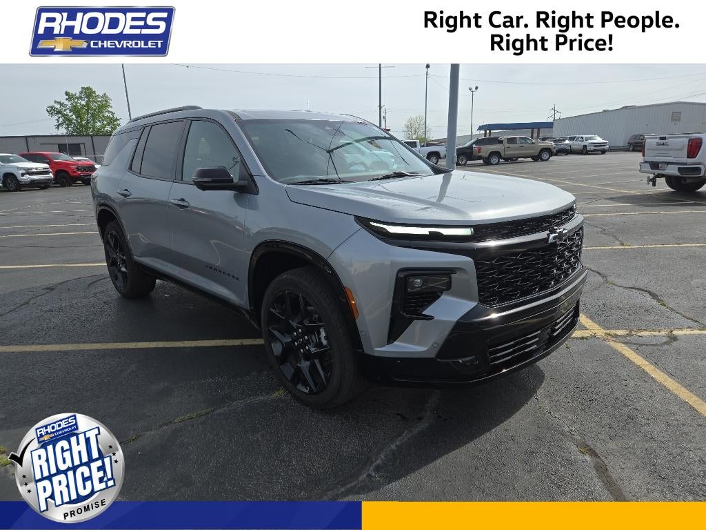 2024 Chevrolet Traverse RS in Sterling Gray Metallic — front three-quarter view